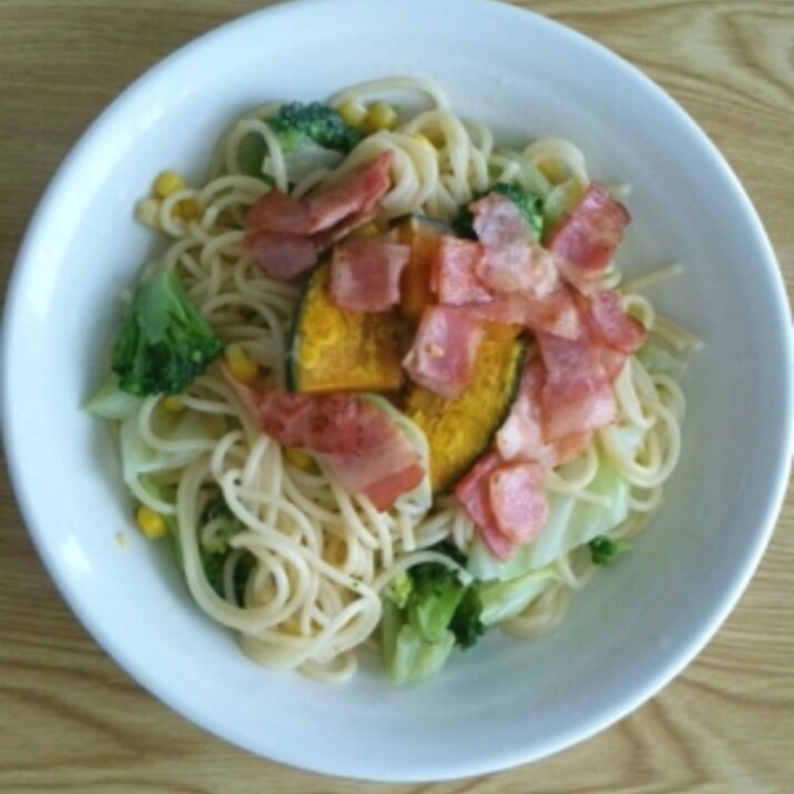 ♪バーニャカウダソースで野菜たっぷりパスタ♪